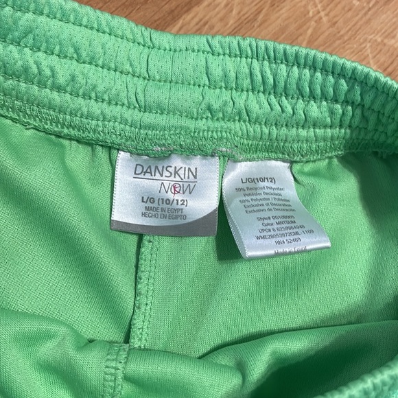 Tie Shorts - Picture 3 of 3